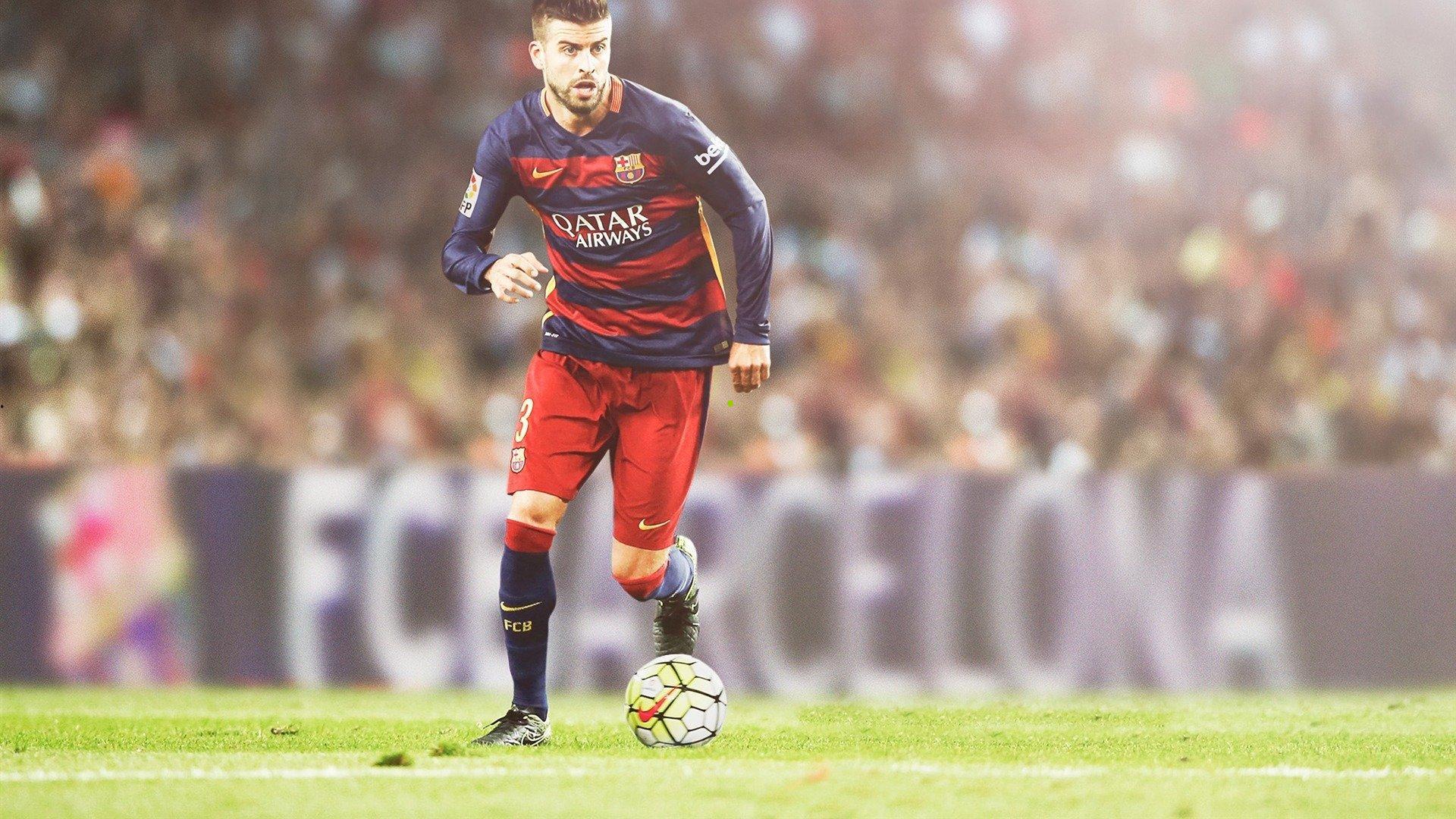 埃泽评选完美球员,梅西的球商定义足球智慧新高度